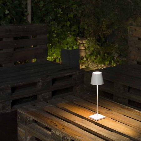 Lámpara portátil exterior LED Toc (7W)